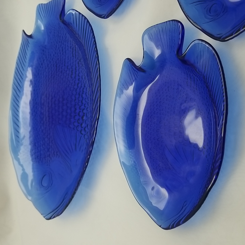 Arcoroc France Poisson Saphir Fish Plates - Picture 10 of 13